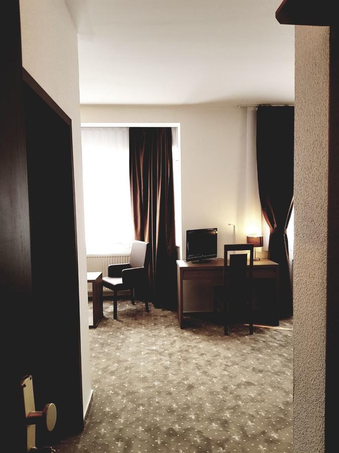 Hotel Dormir Moers Εξωτερικό φωτογραφία