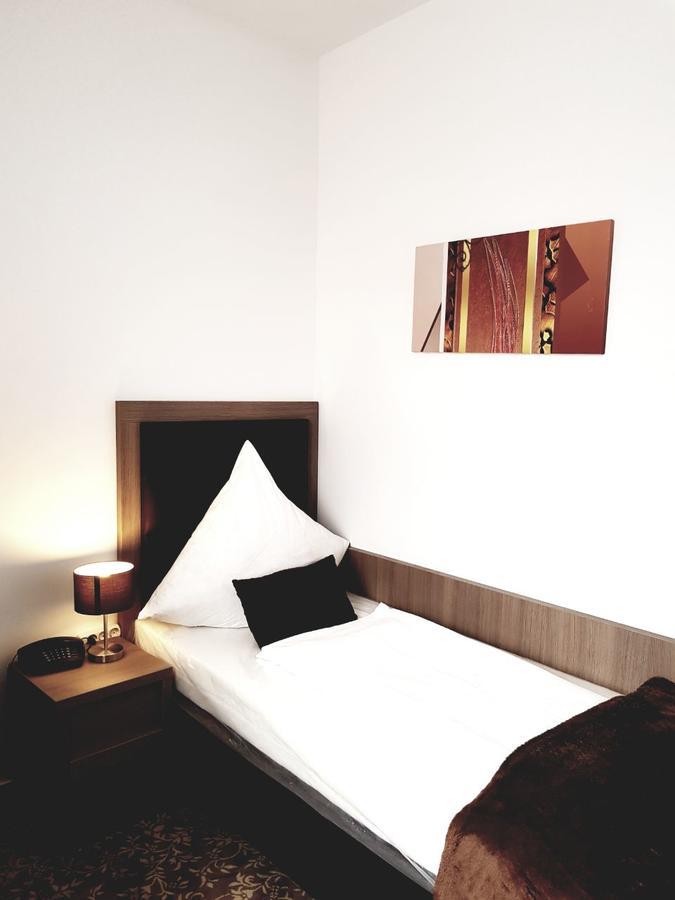 Hotel Dormir Moers Εξωτερικό φωτογραφία