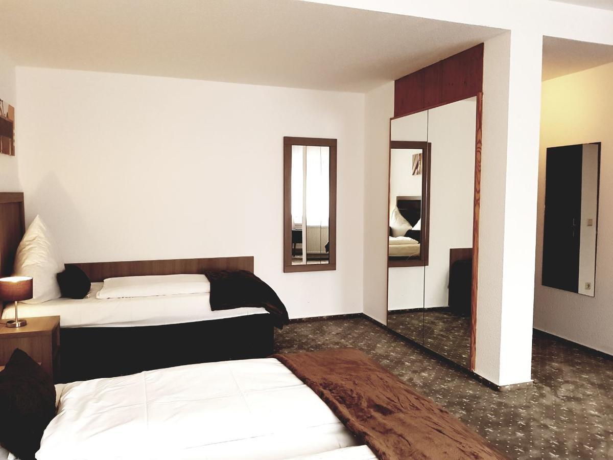 Hotel Dormir Moers Εξωτερικό φωτογραφία