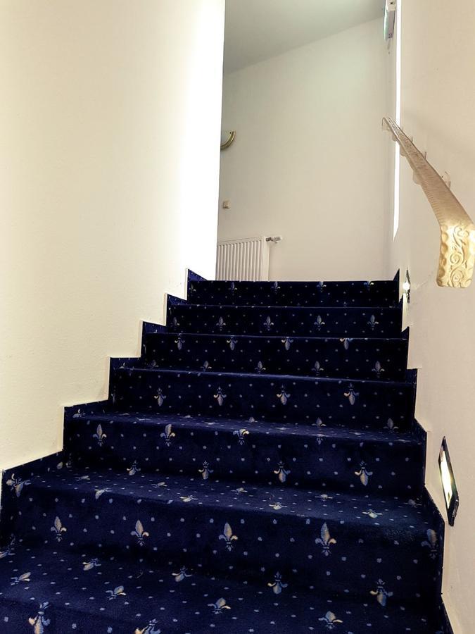 Hotel Dormir Moers Εξωτερικό φωτογραφία