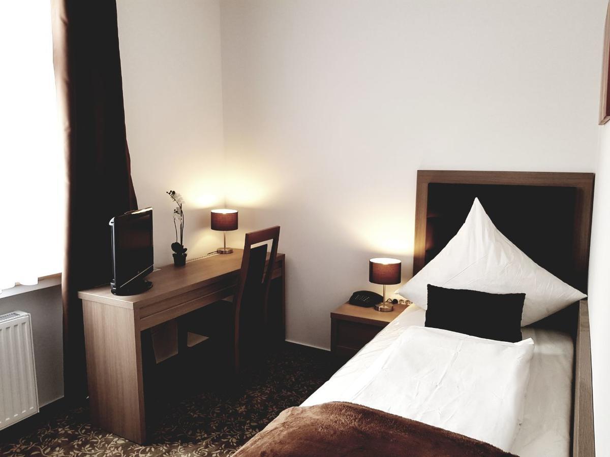 Hotel Dormir Moers Εξωτερικό φωτογραφία